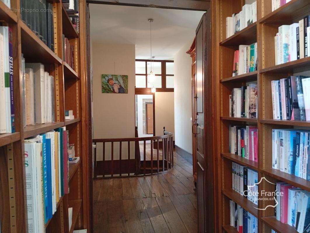Château du XVIIe siècle avec maison d'amis, salle d'armes, t - photo 18