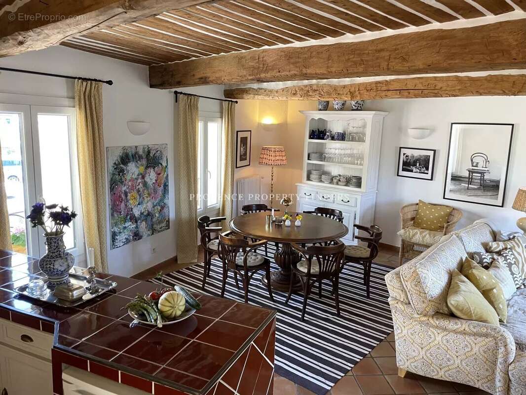 Maison à LORGUES