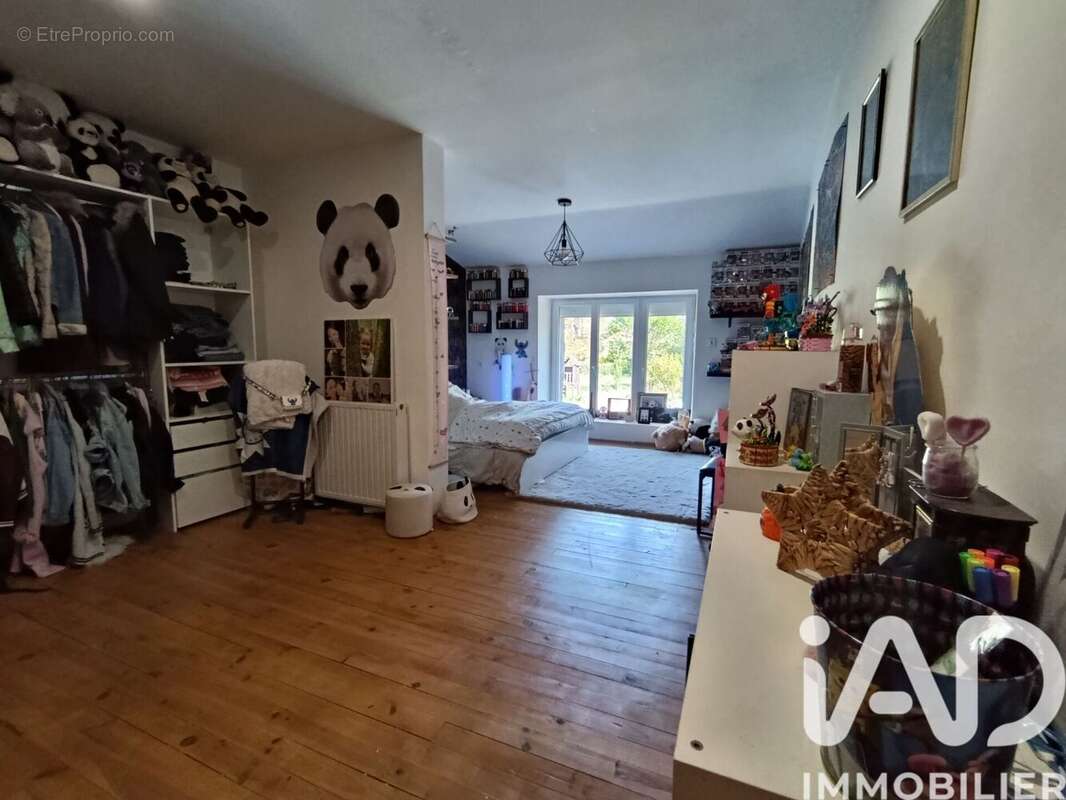 Maison 193 m² à Secheval  - photo 9