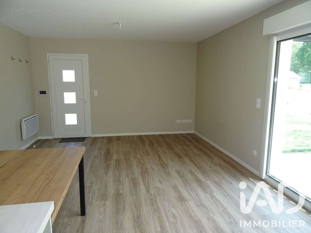 Maison 65 m² à Eysus  - photo 7