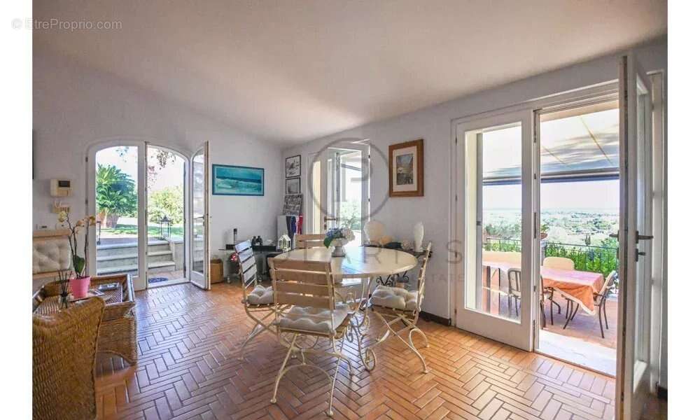 Maison à DAINVILLE