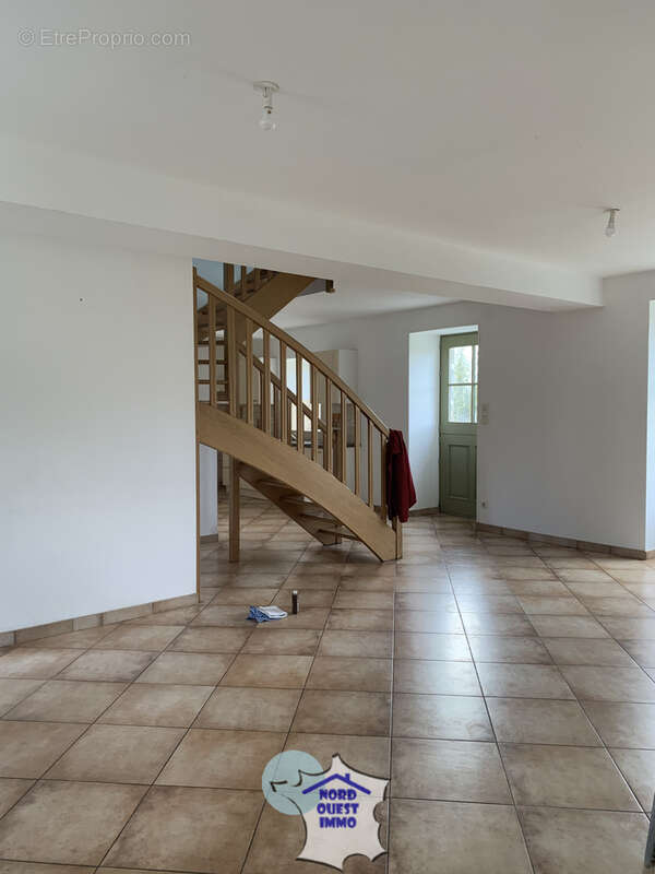 Maison à MAYENNE