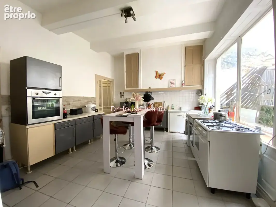 Maison 4 pièces 105 m² à vendre à Saint-Laurent-D'aigouze (30220) - photo 4