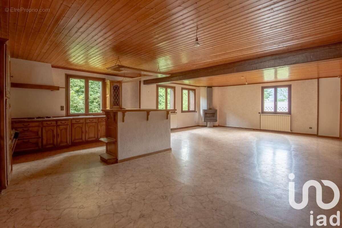 Maison 209 m² à Ecole  - photo 6