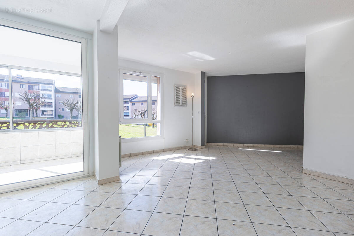 Appartement à MEYTHET