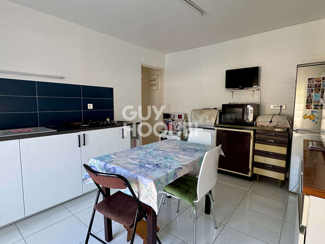 Appartement à PARAY-VIEILLE-POSTE