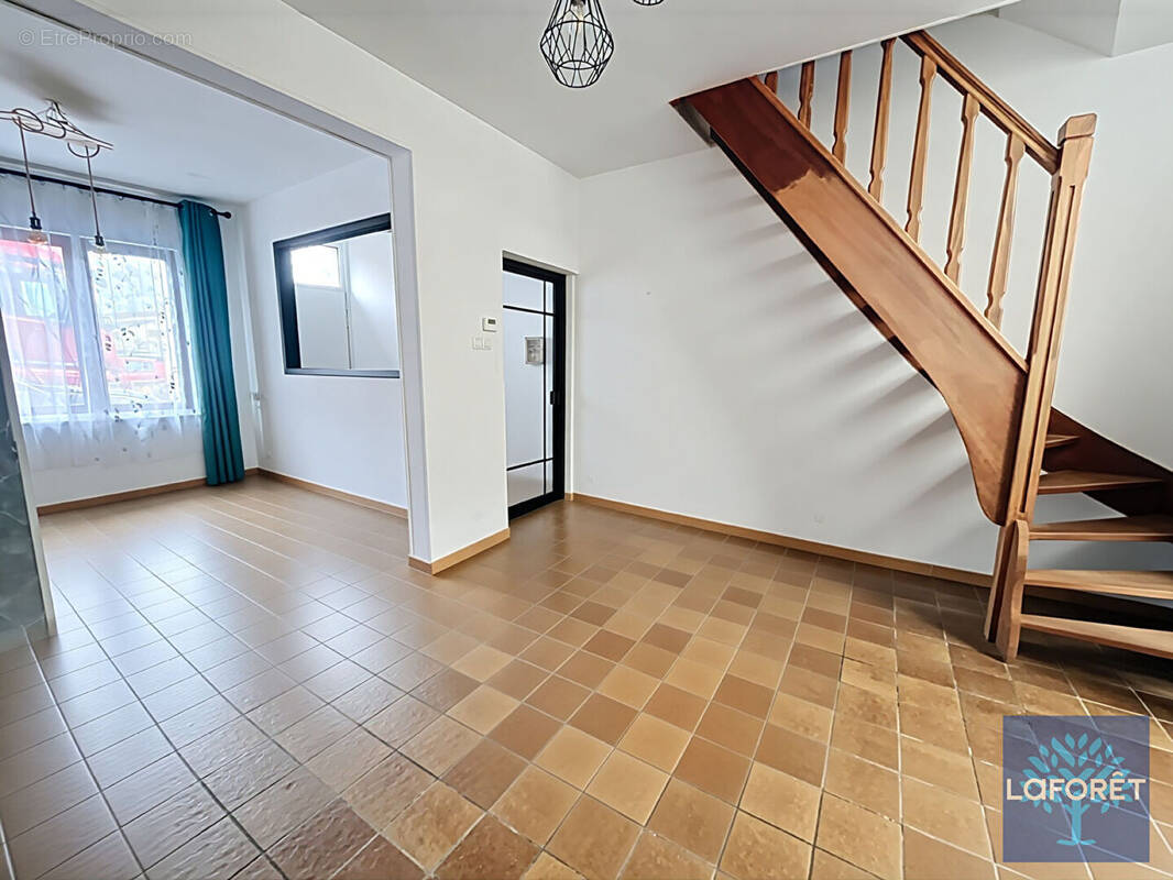 Maison à SAINT-AMAND-LES-EAUX