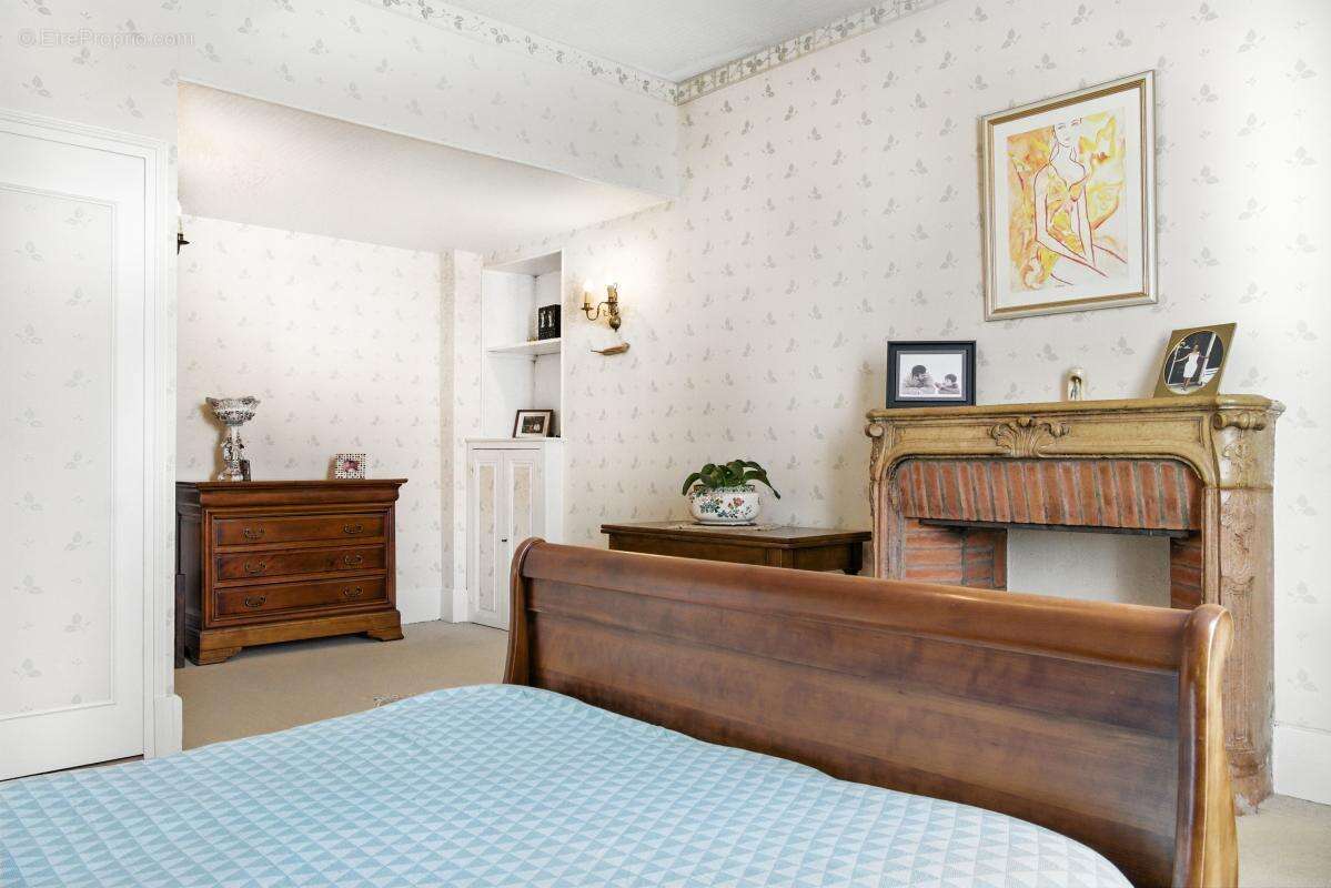 Maison de maître, 6 chambres, parc arboré de 4 566m², dépendances - photo 17