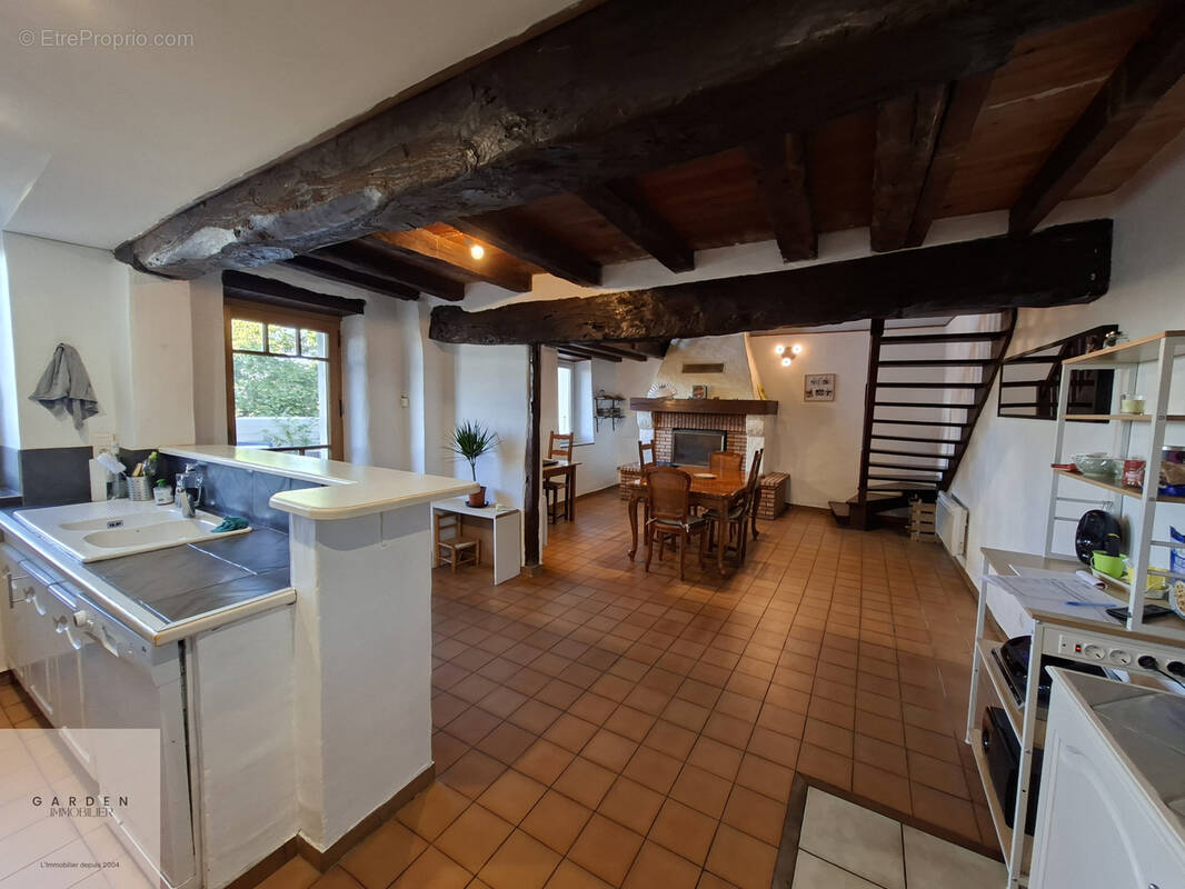 Maison à SAINT-AFFRIQUE-LES-MONTAGNES