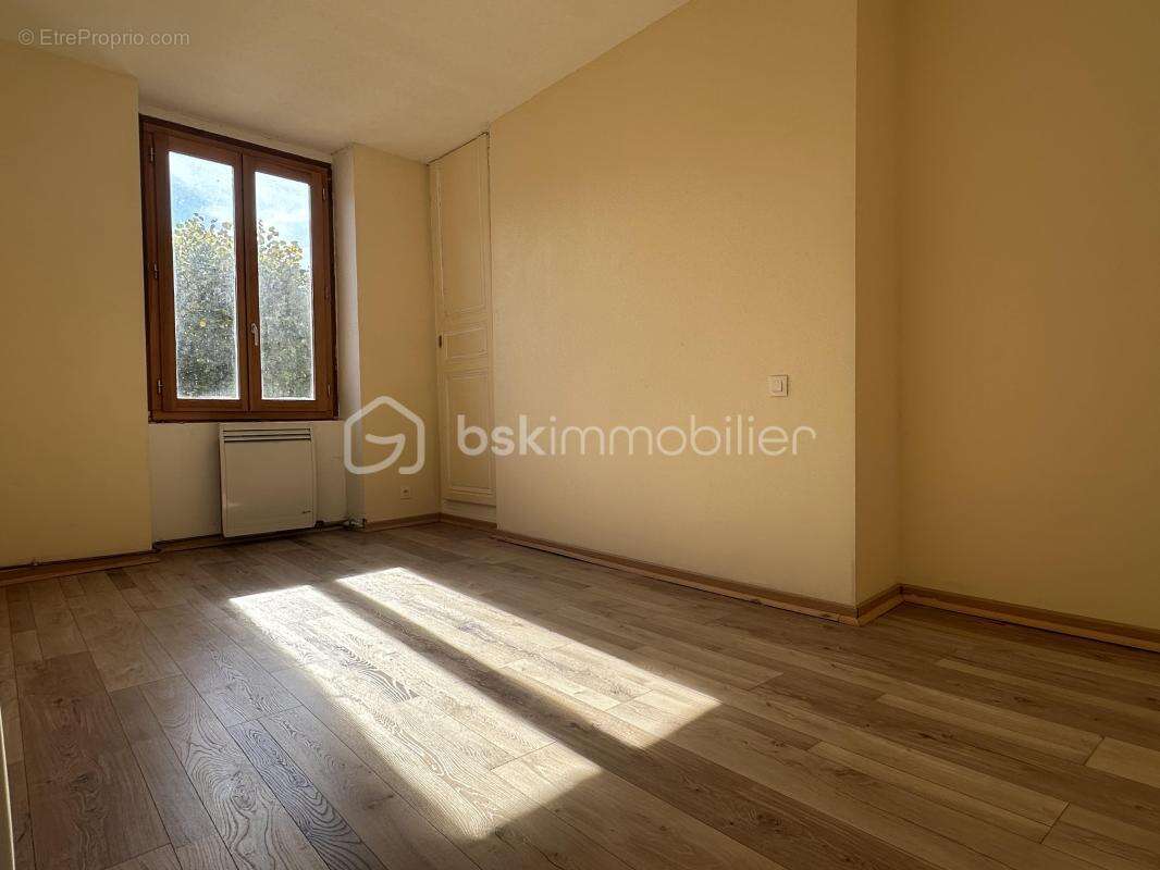 Appartement à JOIGNY