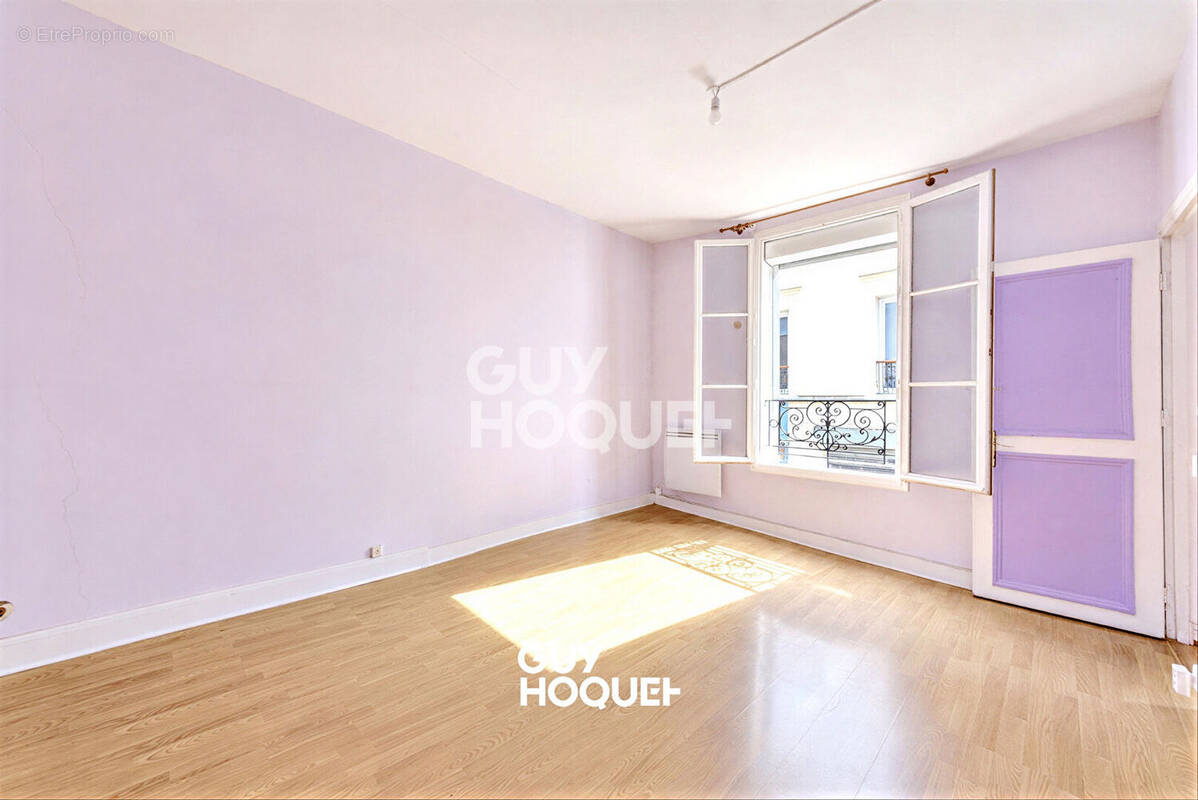 Appartement à PARIS-10E