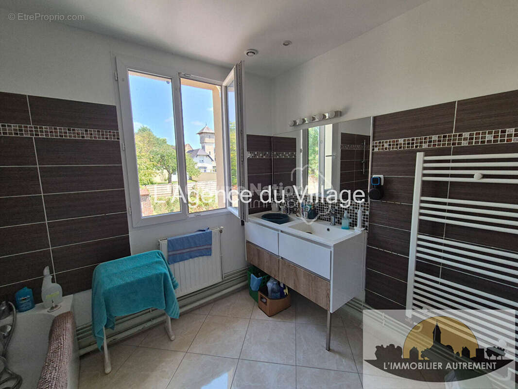 Maison à SAINT-CREPIN-IBOUVILLERS