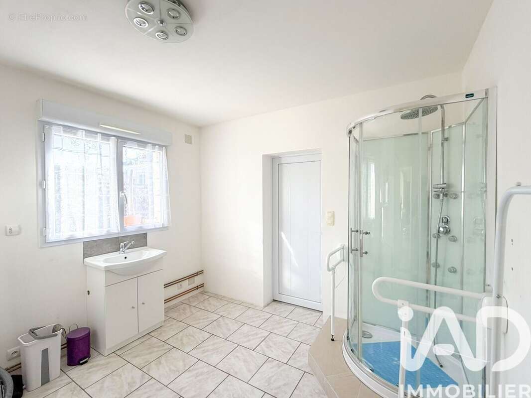 Photo 6 - Maison à BAZANCOURT