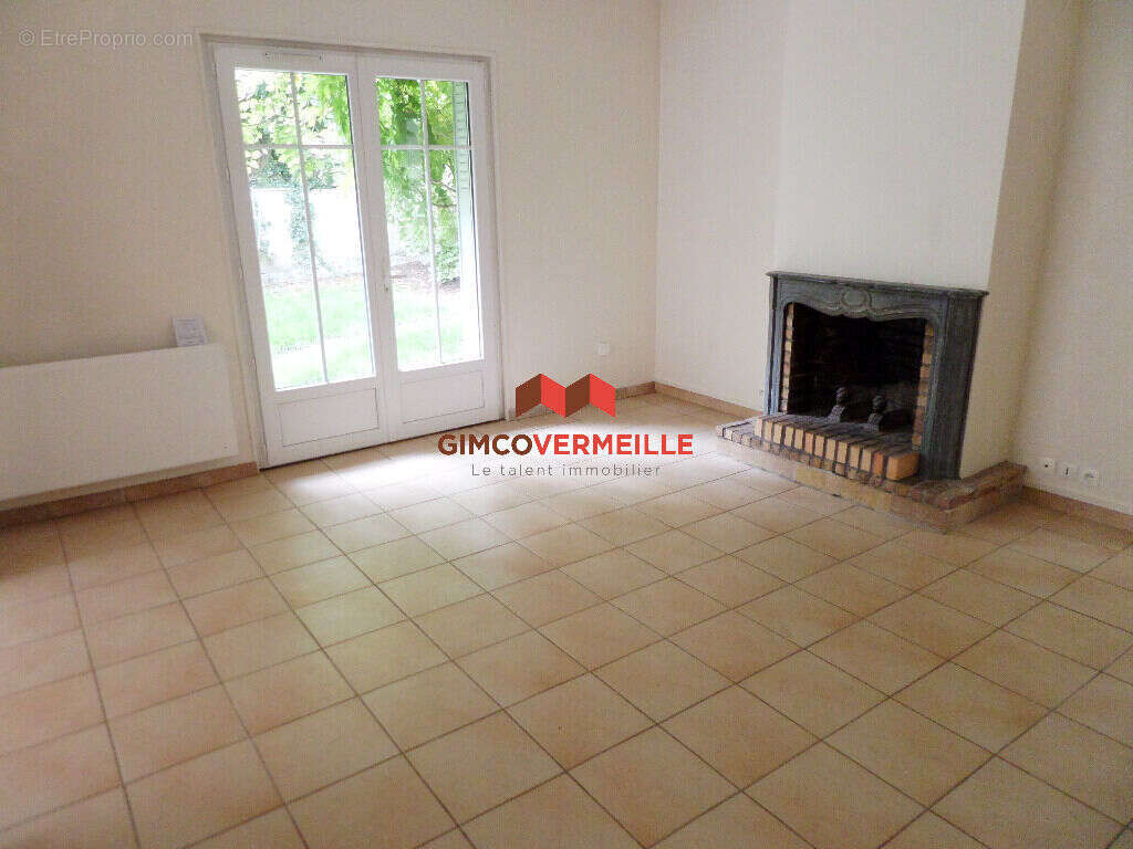 Maison à LA CELLE-SAINT-CLOUD