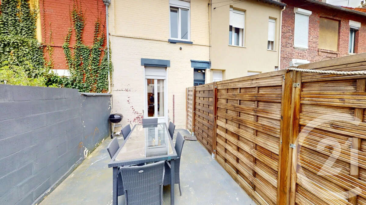 Maison à SAINT-QUENTIN