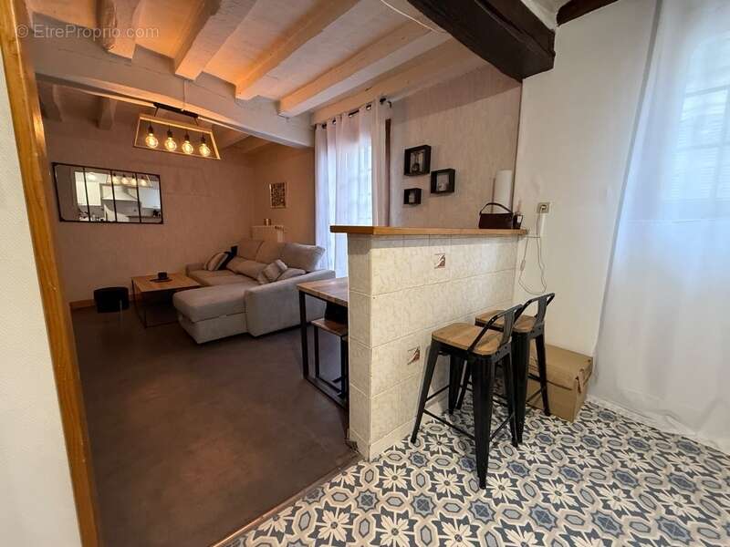 Maison à LES PONTS-DE-CE