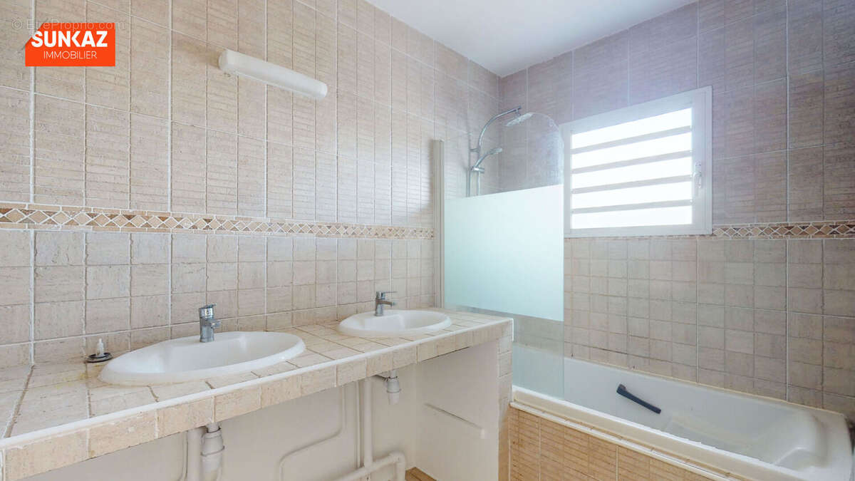 Maison à L'ETANG-SALE