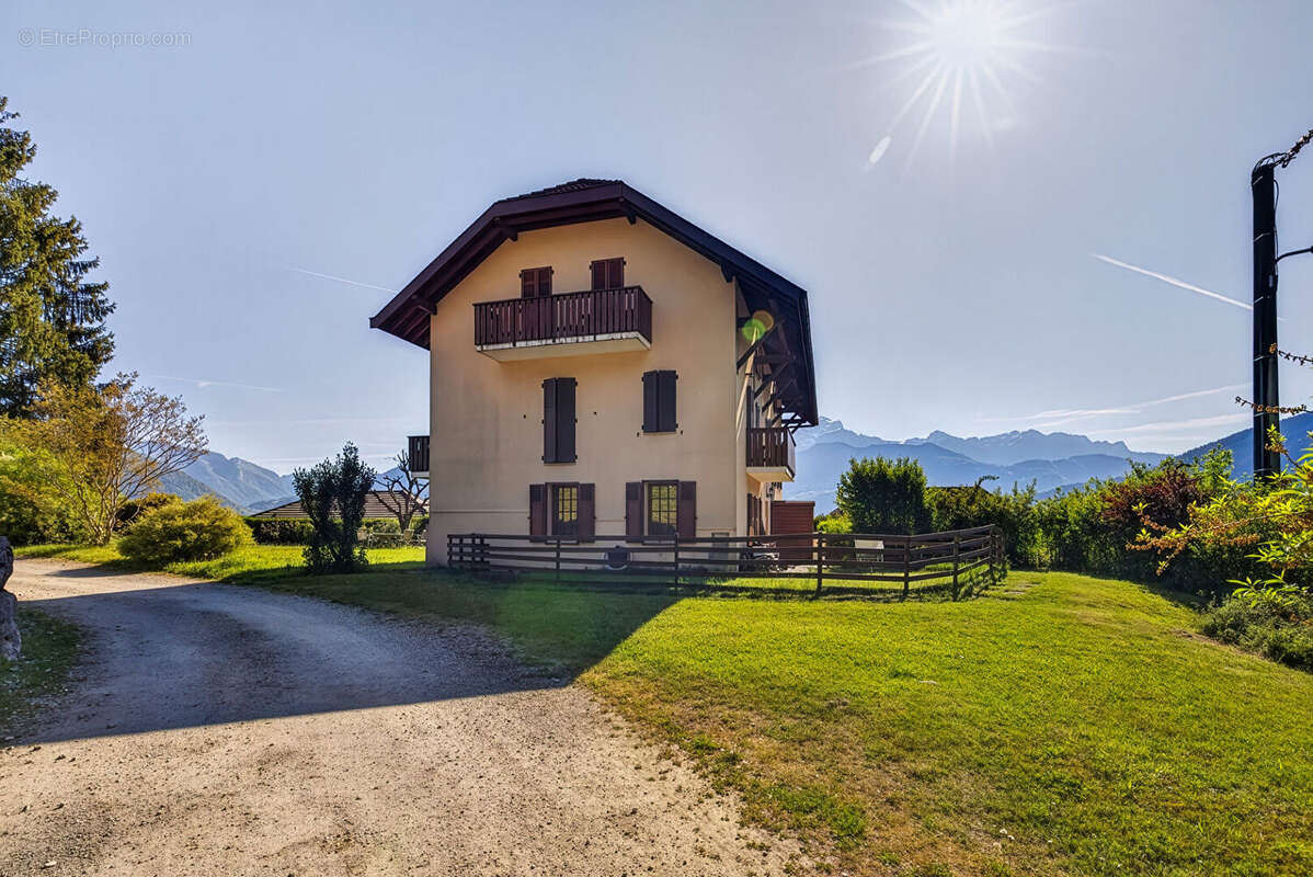 Appartement à SAINT-JORIOZ