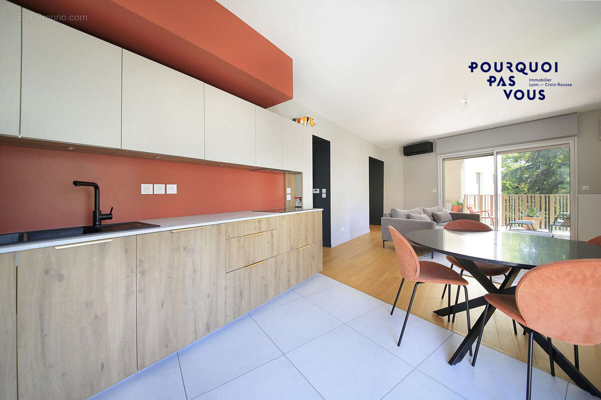Appartement à COLLONGES-AU-MONT-D'OR