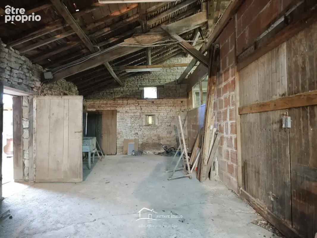 Parking à vendre à Sainte-Soline (79120) - photo 3