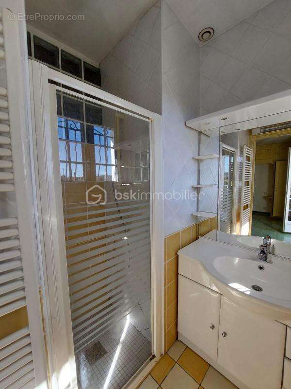 Maison à SERRES-CASTET