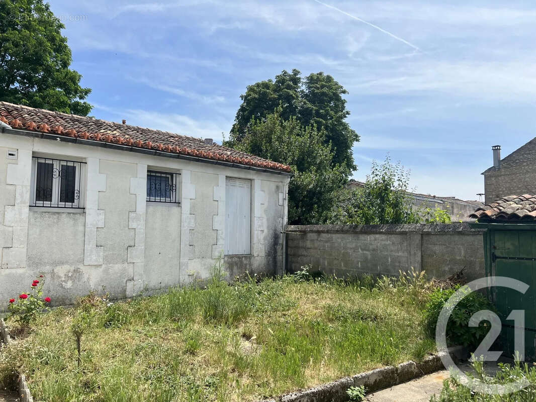 Maison 74 m² à Angouleme  - photo 10