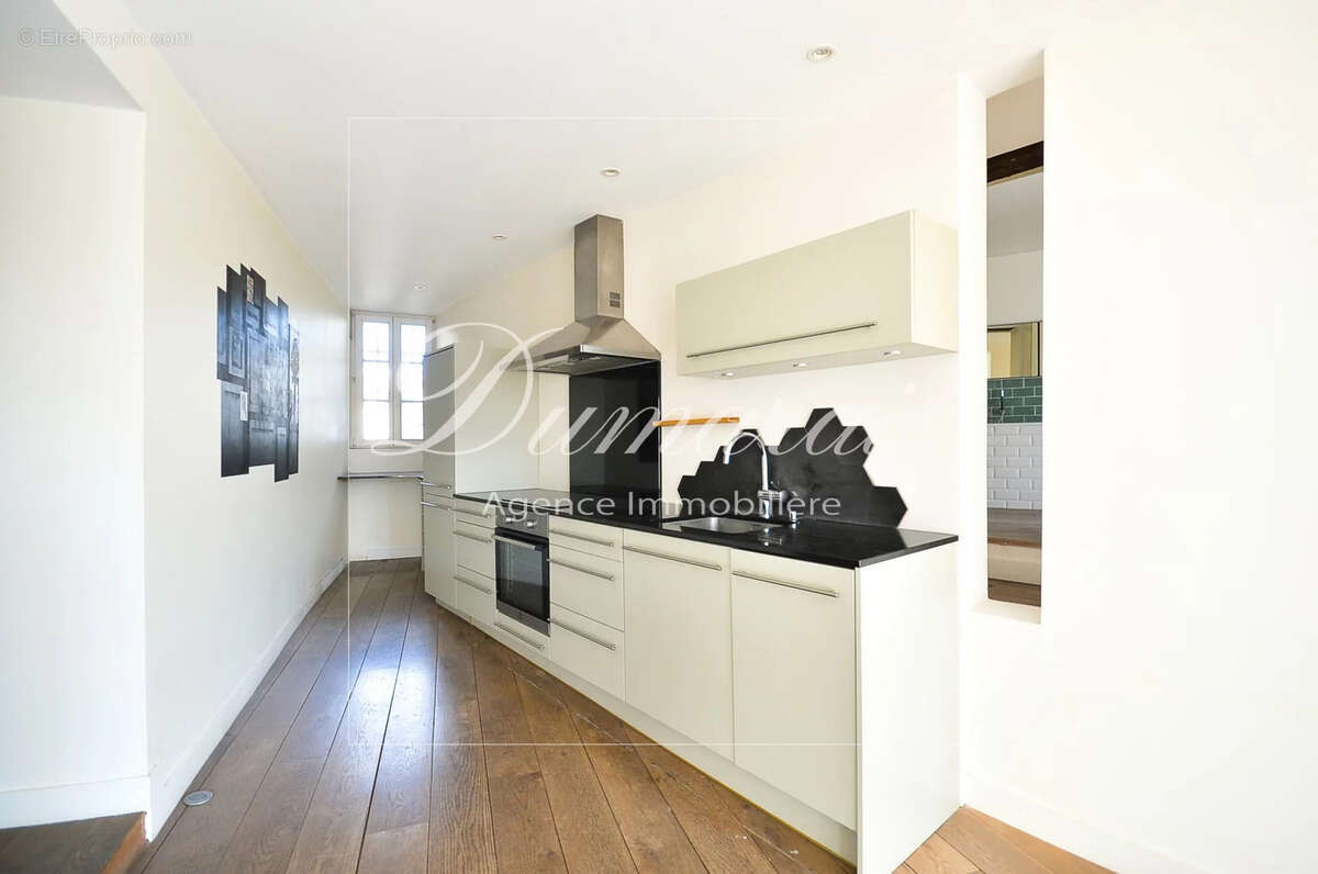 Appartement à PARIS-11E