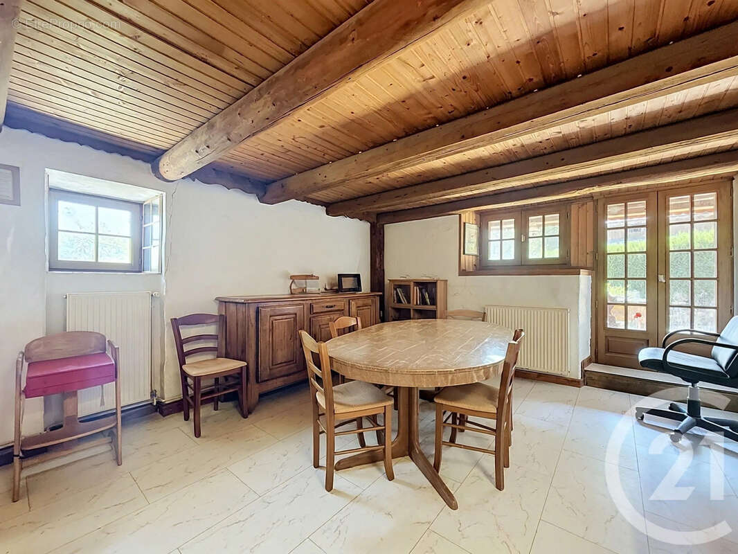 Maison 155 m² à Chatillon-Sur-Cluses  - photo 6