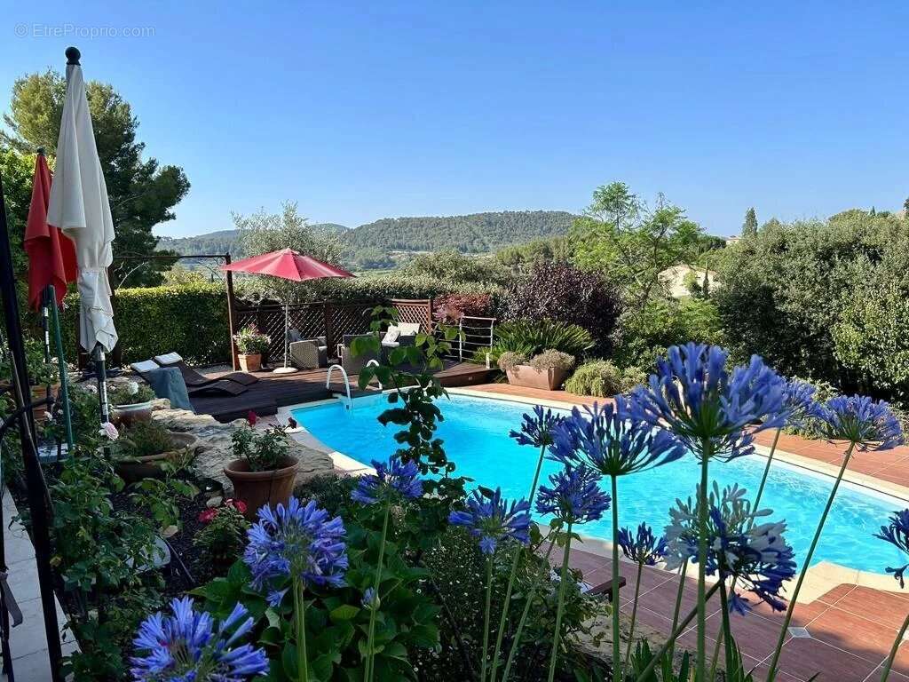 Maison à LA CADIERE-D'AZUR