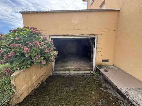 Maison à LAMURE-SUR-AZERGUES