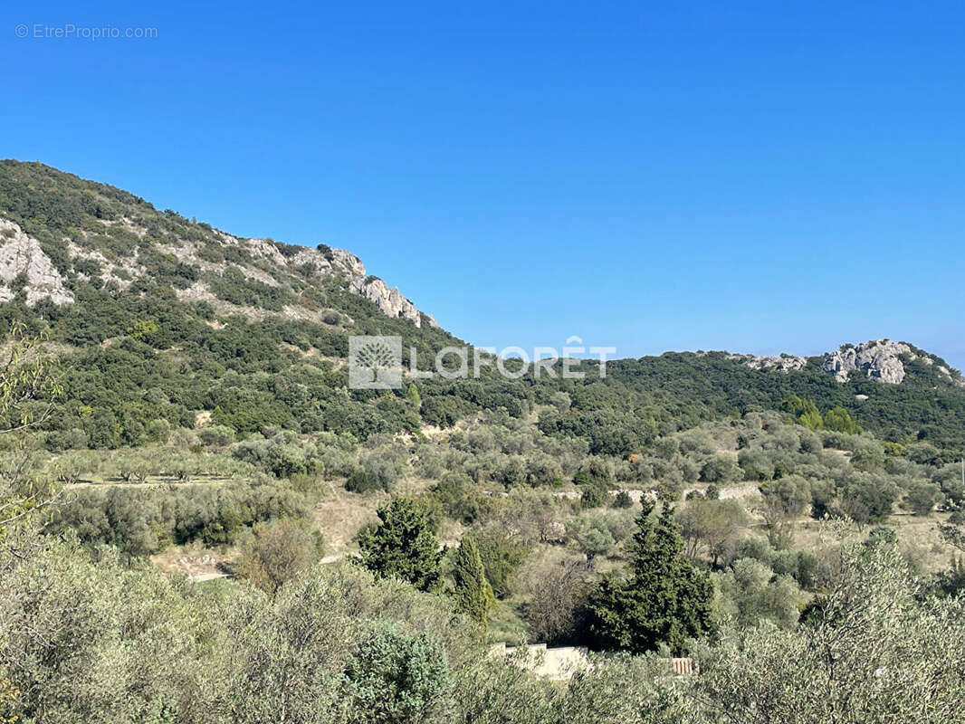 Terrain à SAINT-BONNET-DU-GARD
