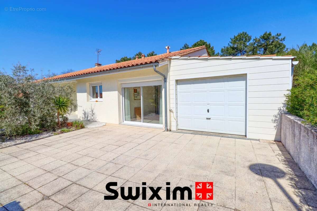 Maison à LE HAILLAN