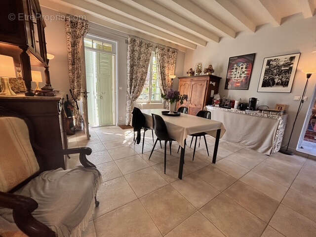 Maison à RESTIGNE