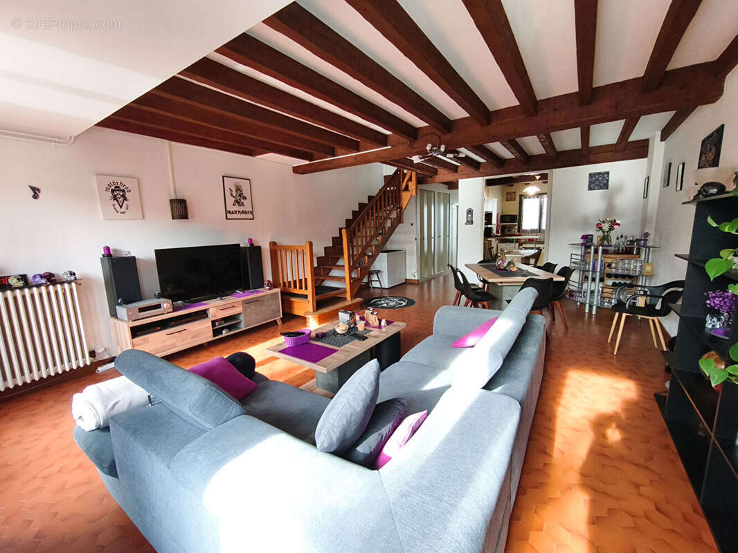 Appartement à VARILHES