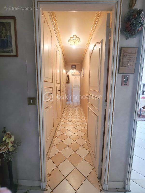 Appartement à CHILLY-MAZARIN