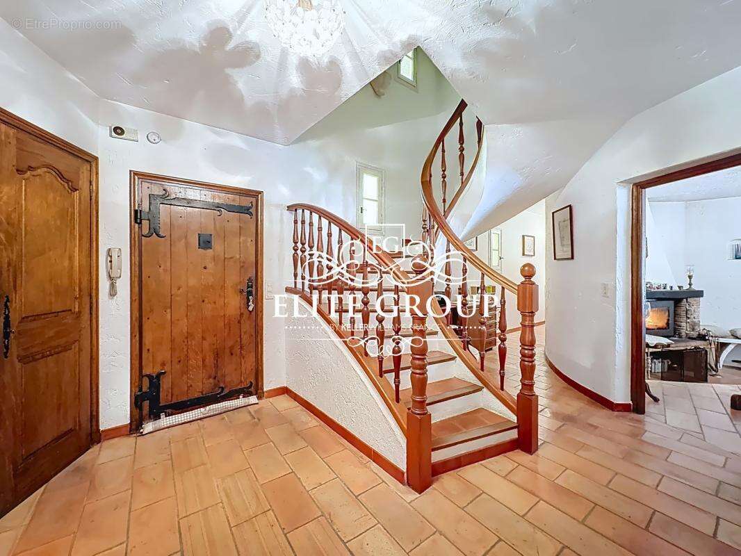 Maison à MOUGINS