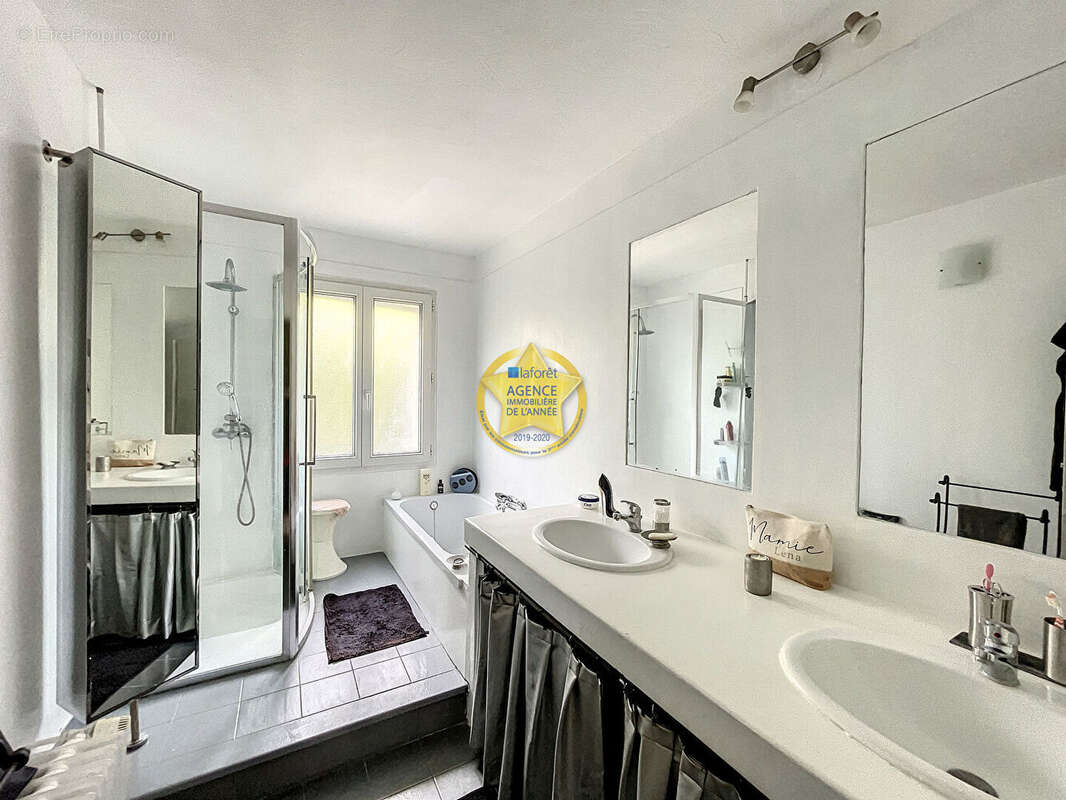 Maison à ROCHEFORT-DU-GARD