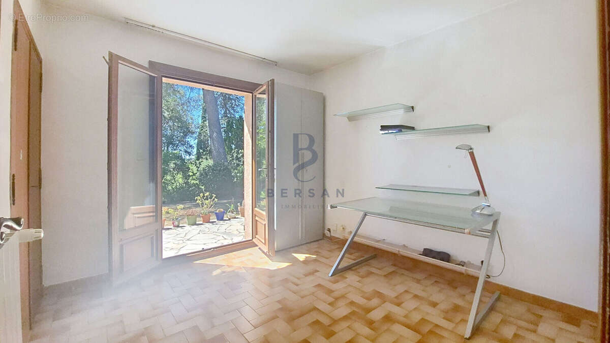 Villa  de charme a la tour de mare  frejus a l'abri des regards - photo 12