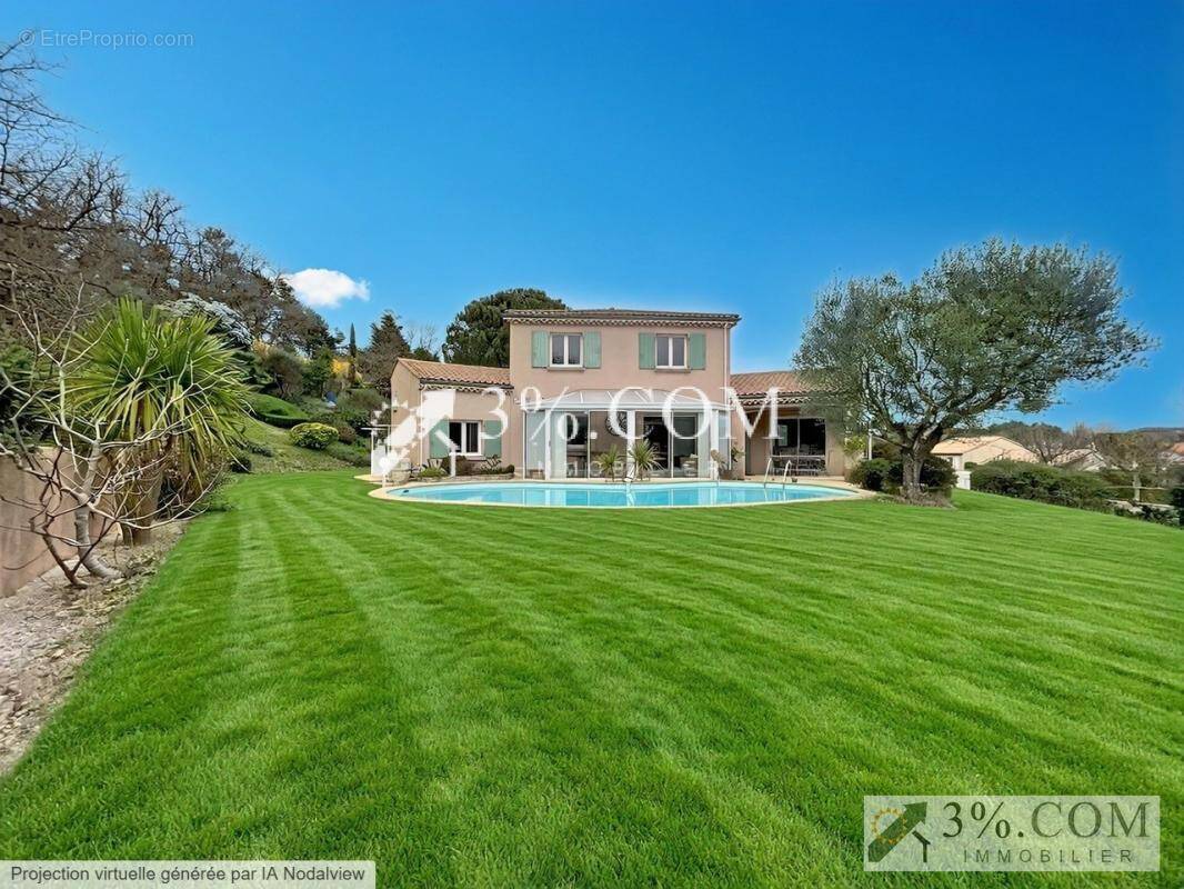 Maison à MONTELEGER