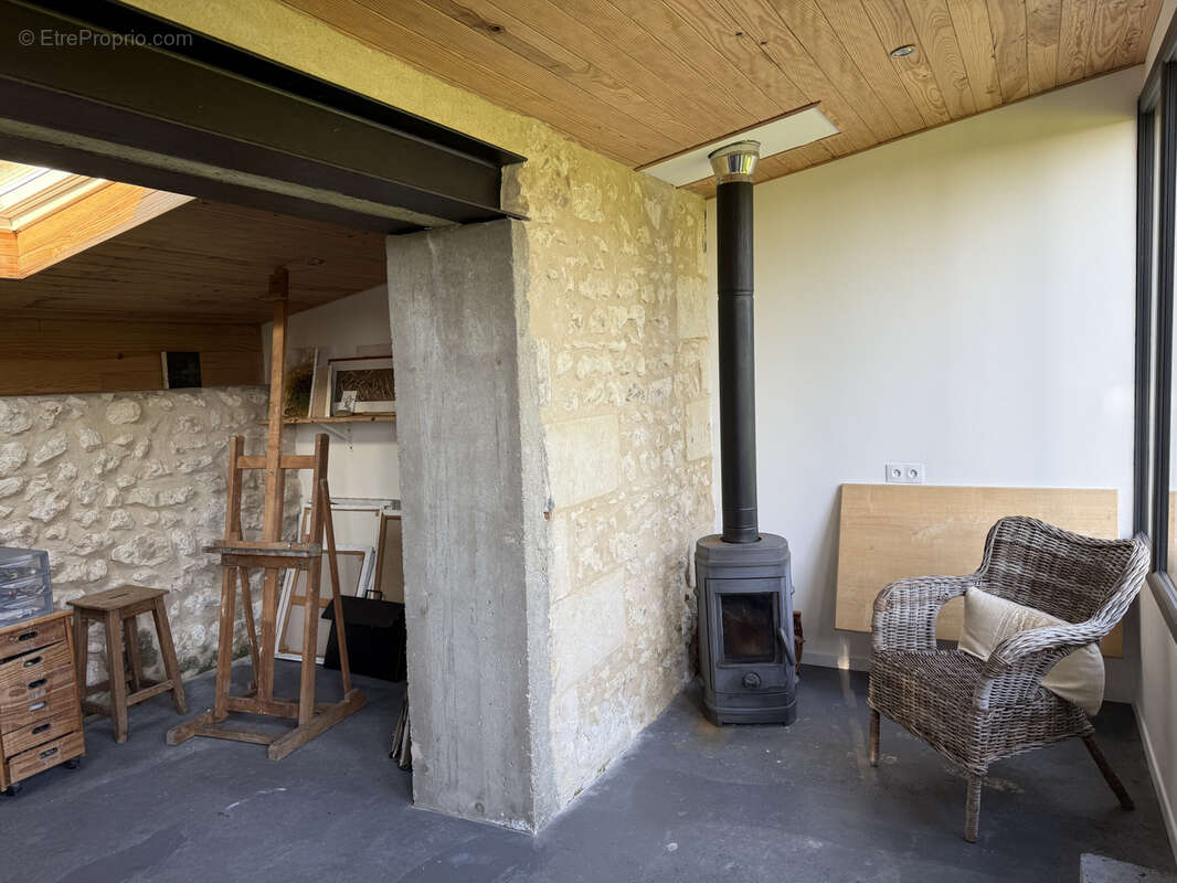 Maison à MORTAGNE-SUR-GIRONDE