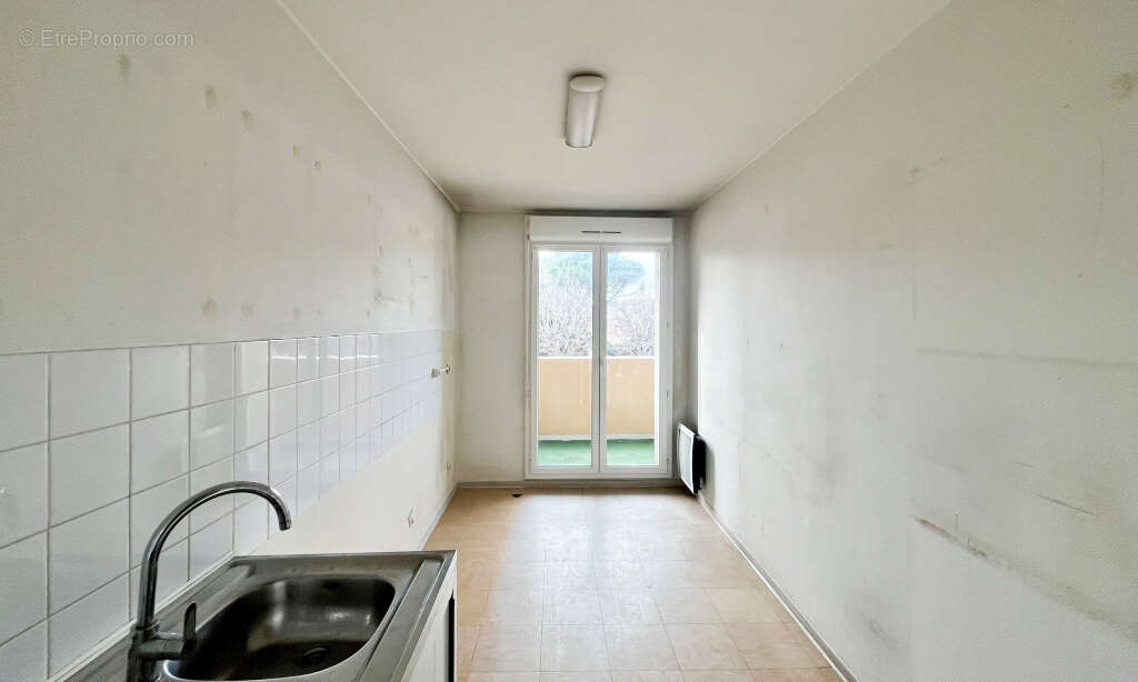 Appartement 72 m² à Gardanne  - photo 6