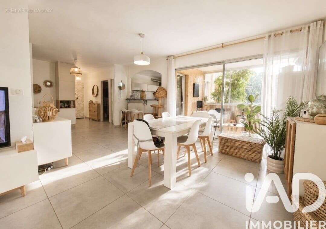 Photo 2 - Appartement à LE PRADET