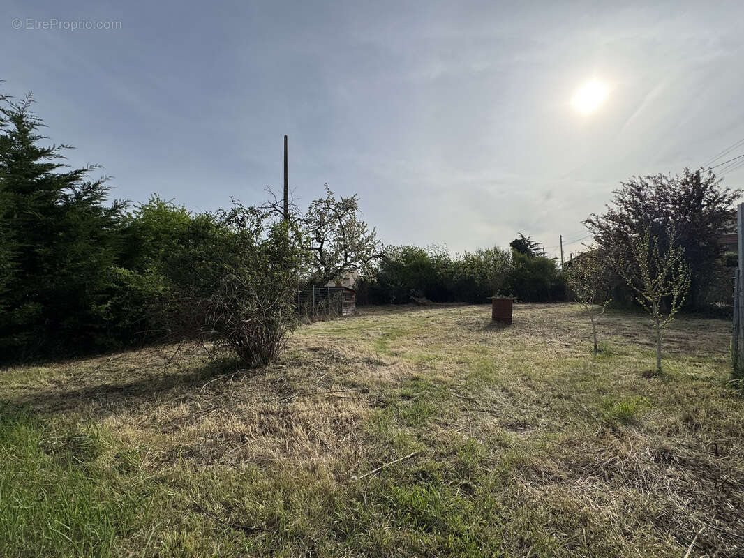 Terrain à LORETTE