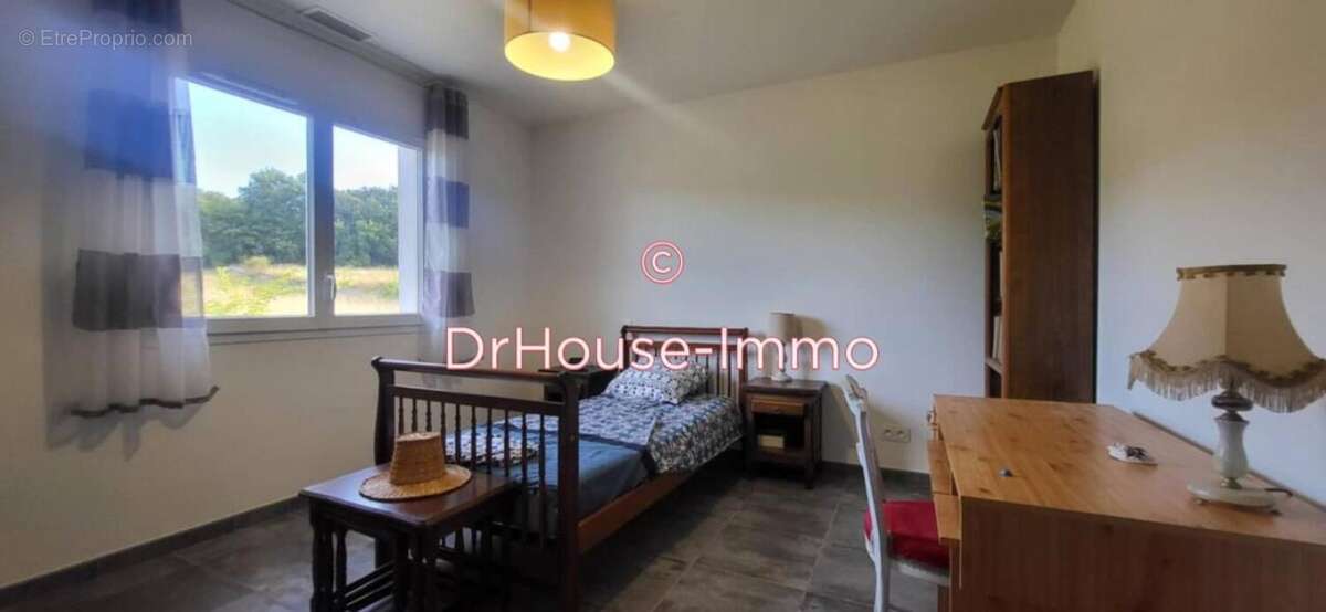 Maison à LA CALMETTE