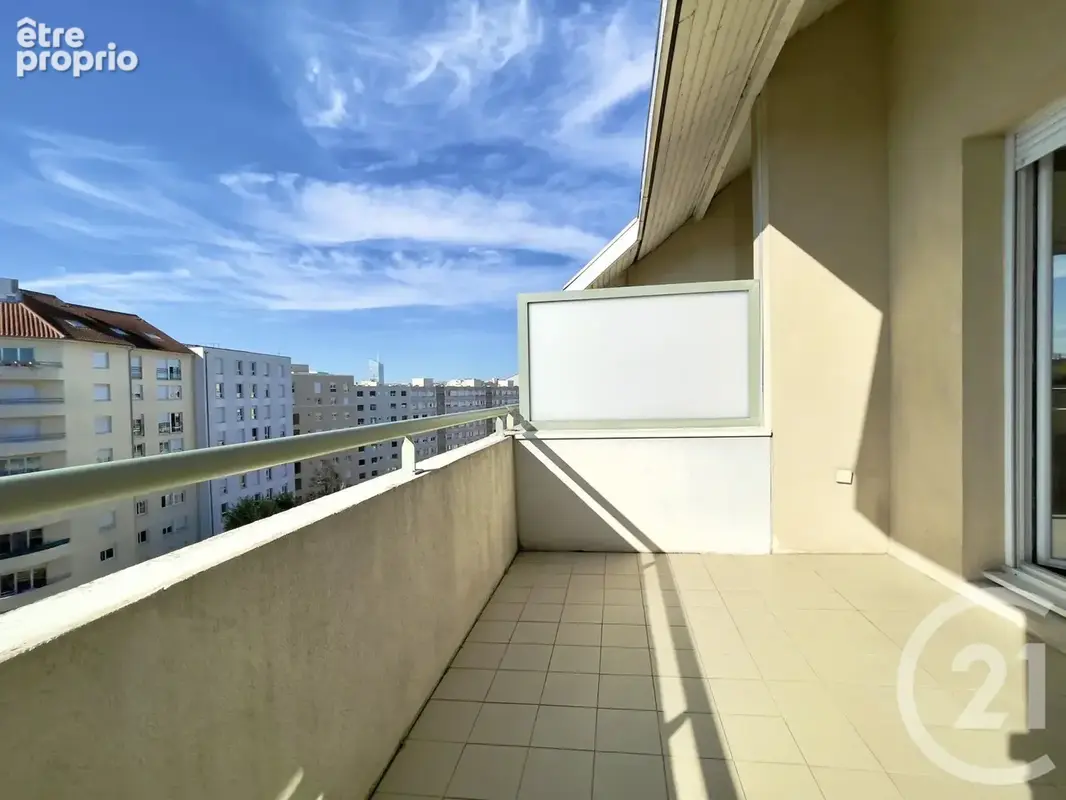 Appartement 3 pièces 72 m² à vendre à Villeurbanne (69100) - photo 3