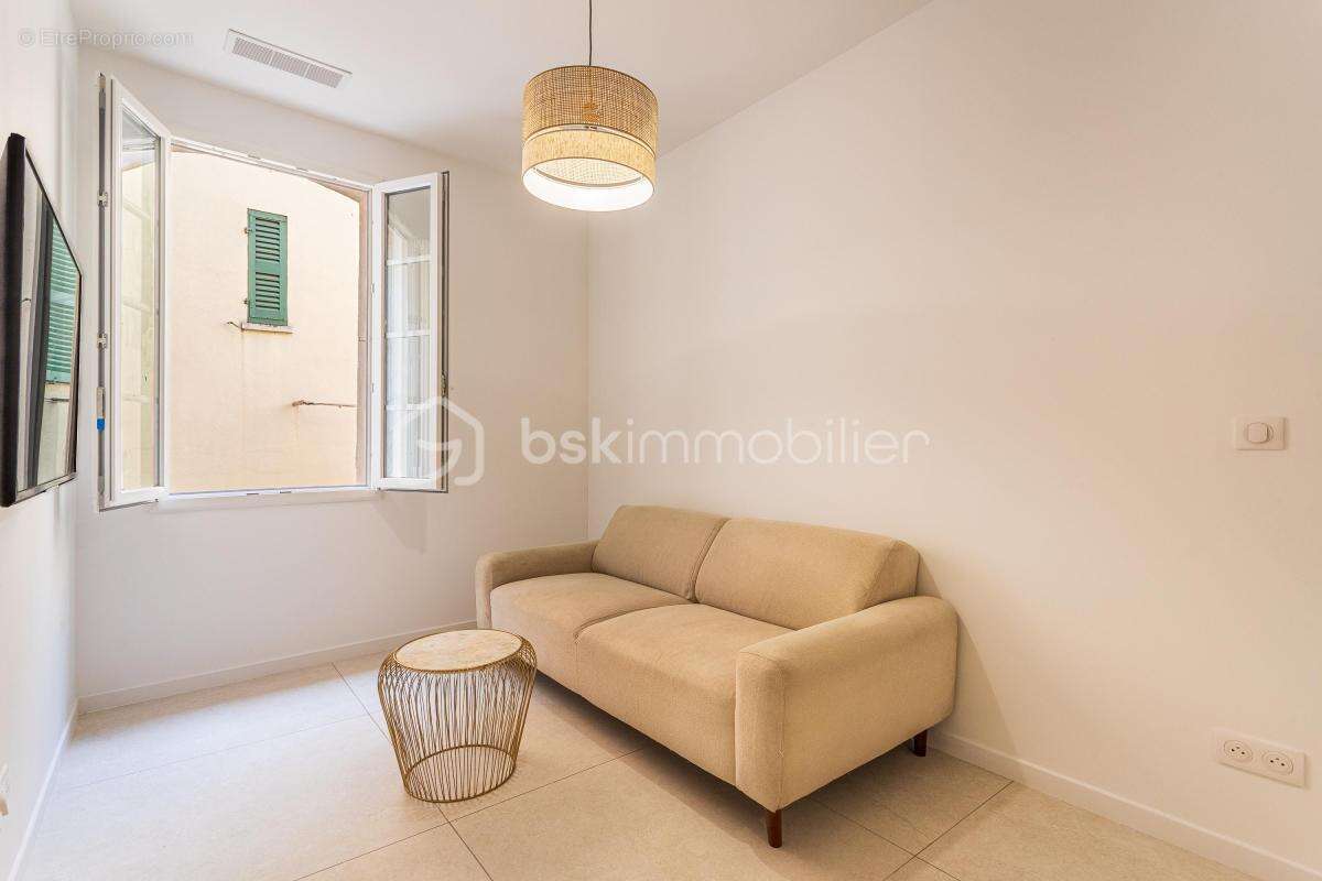 Appartement à HYERES