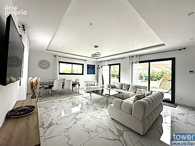 ST HILAIRE à 5 mn de Muret Maison Contemporaine en T5 Récente de 144 m2 avec Garage et Piscine sur Terrain de - photo 3