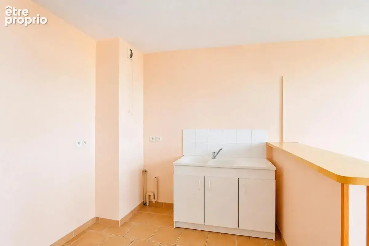 Appartement de 5 pièces de 98 m² à Ruoms - photo 7