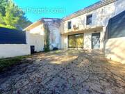 Maison à L&#039;ISLE-SUR-LA-SORGUE