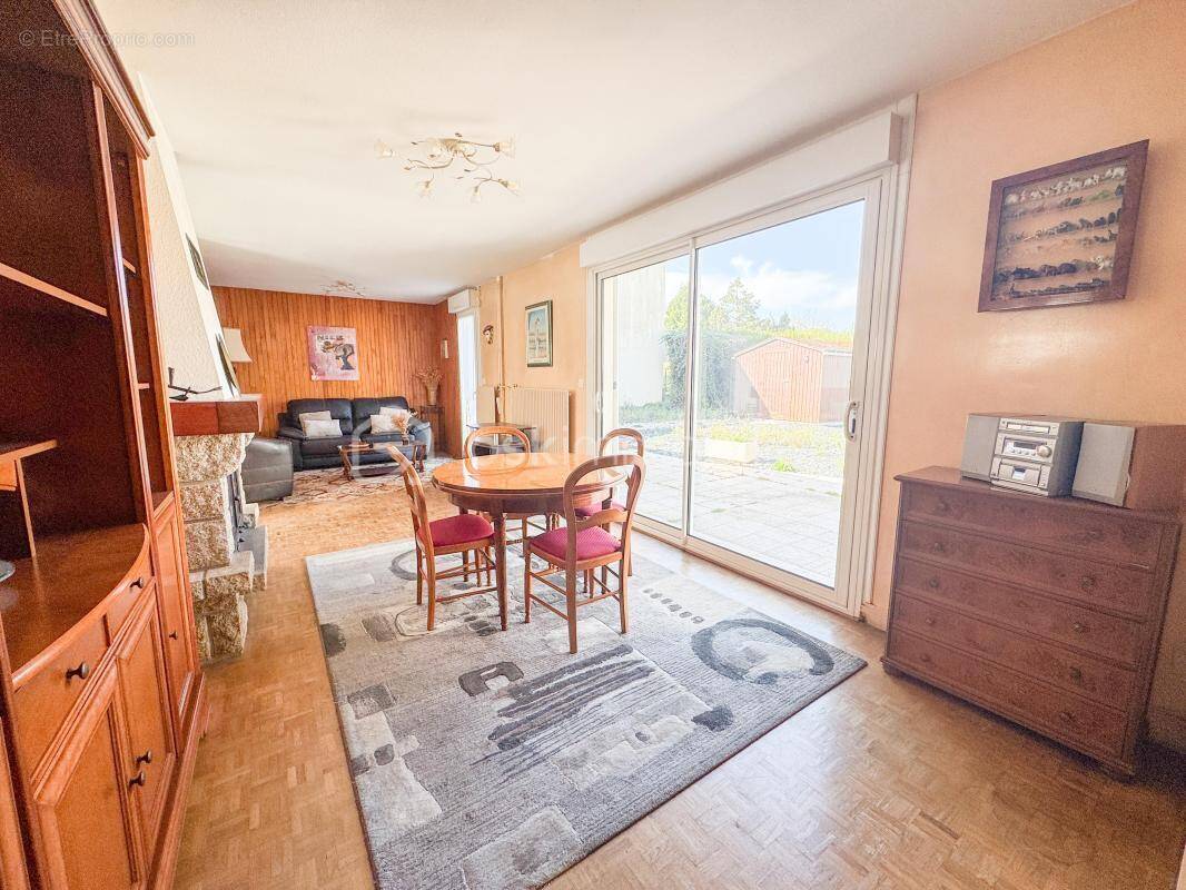 Maison à SAINT-ARMEL